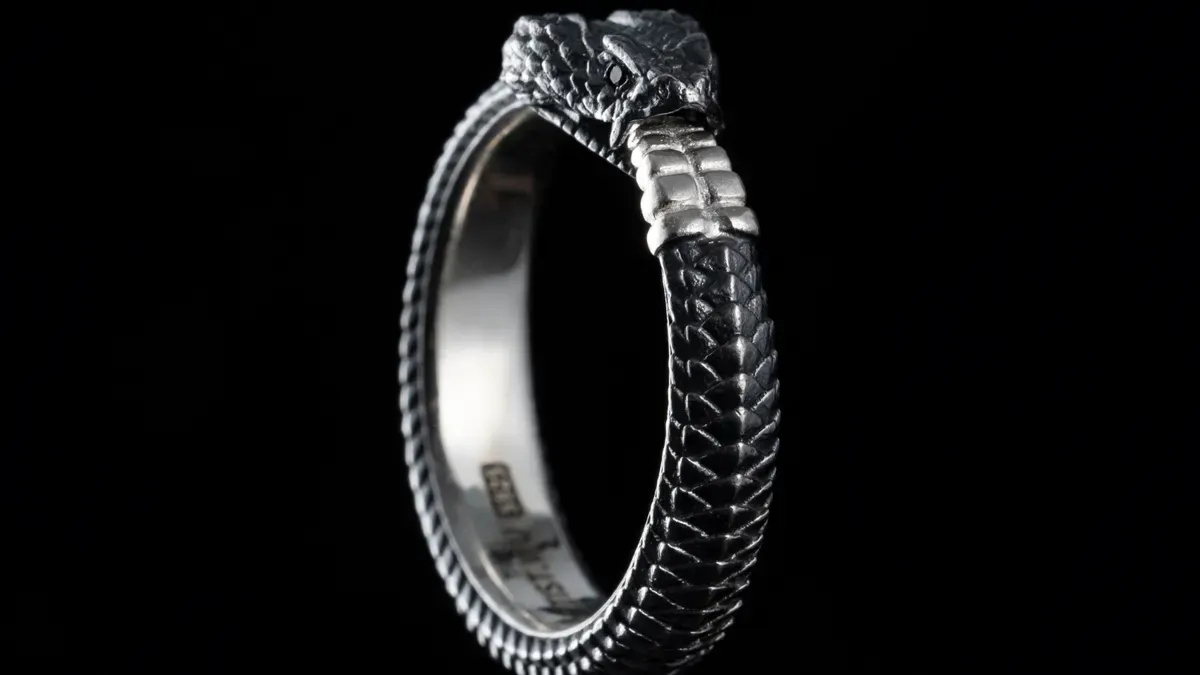 Why custom silver rings?