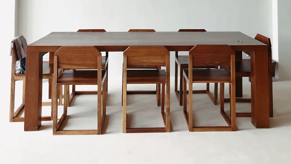 Recommendations for the mid-range price category (250–750 Euros)