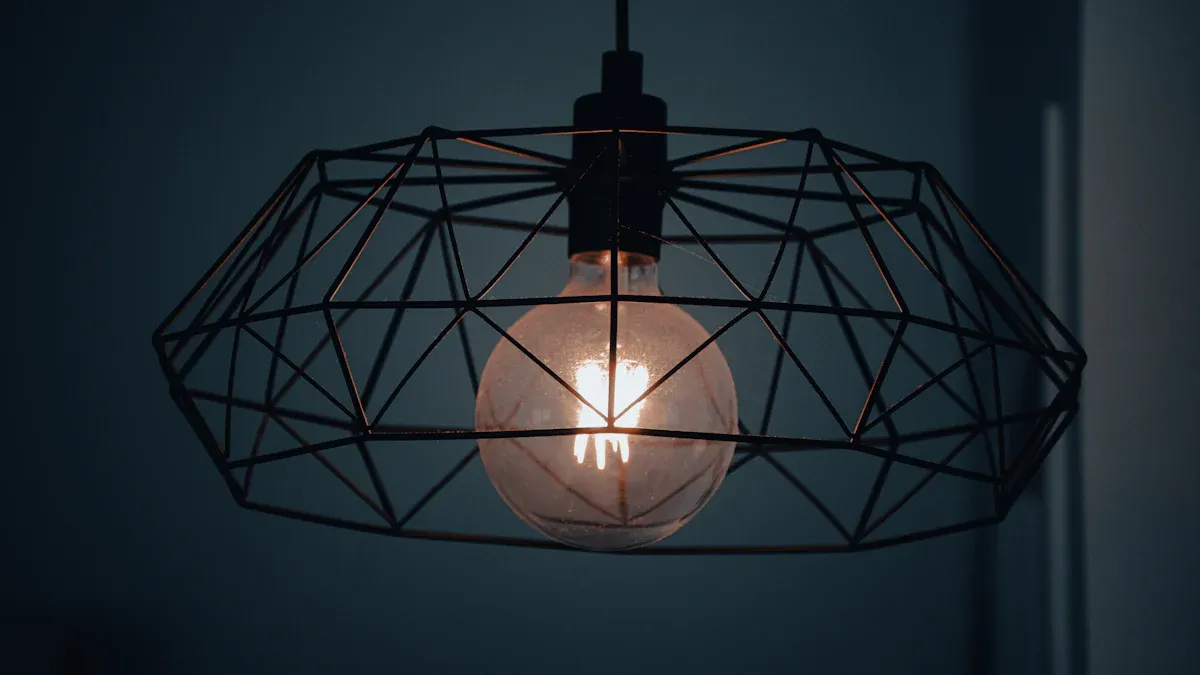Pendelleuchte Schwarz: So finden Sie die perfekte Wahl