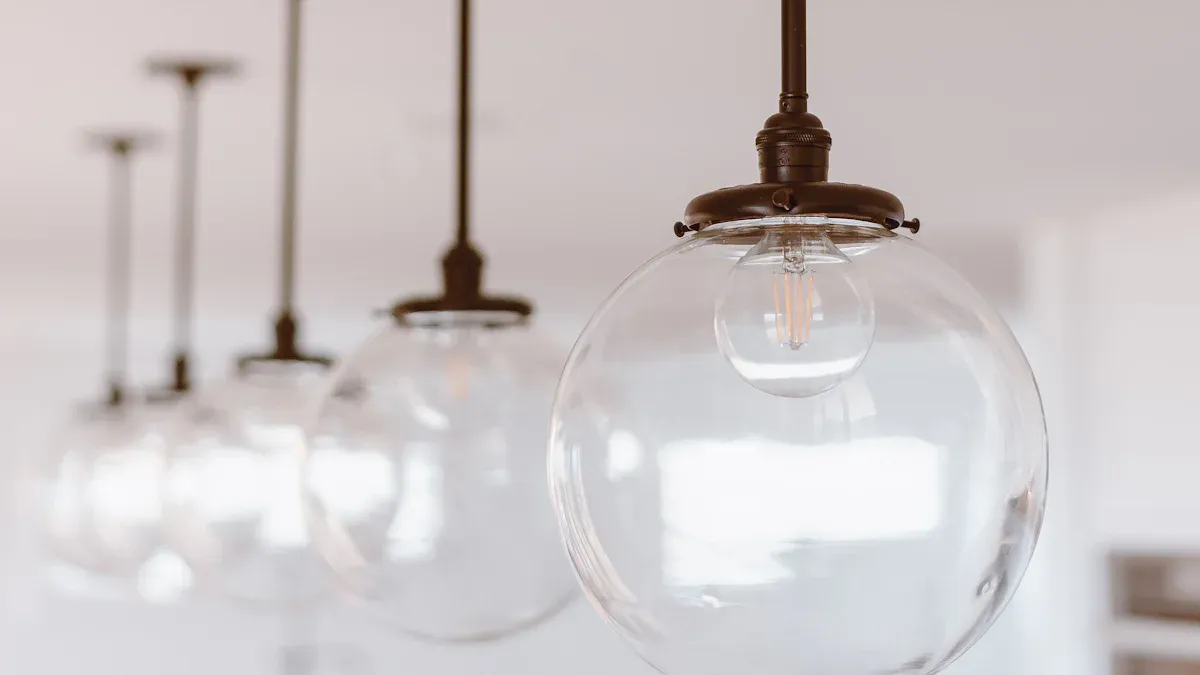 Benefits of Glass Pendant Lighting