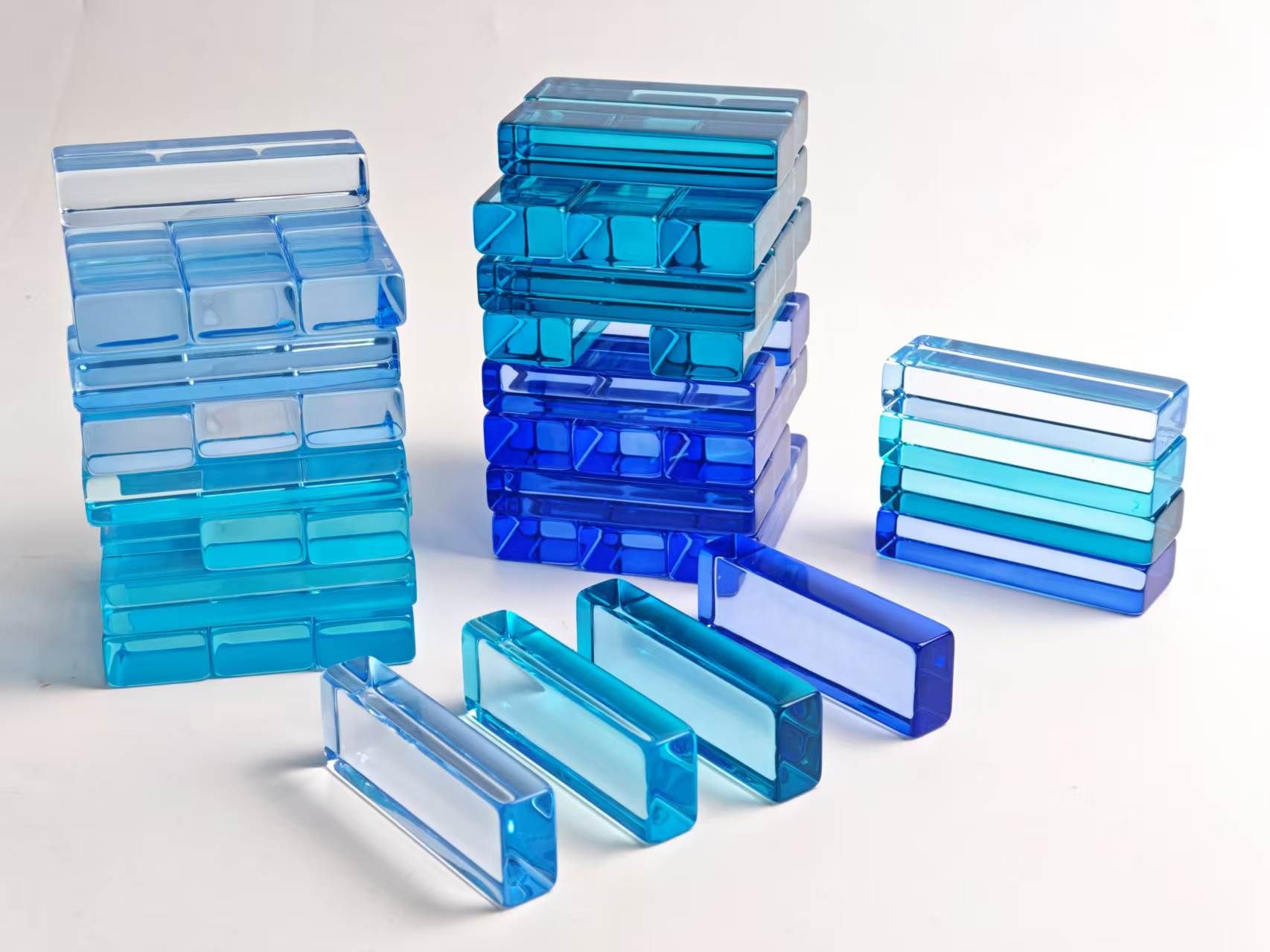 How to Customize Your Acrylic Tumbling Tower