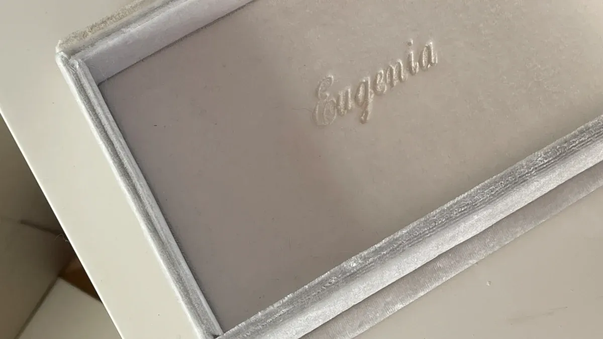 Acrylic Trays with Inserts for Unique Decor Solutions