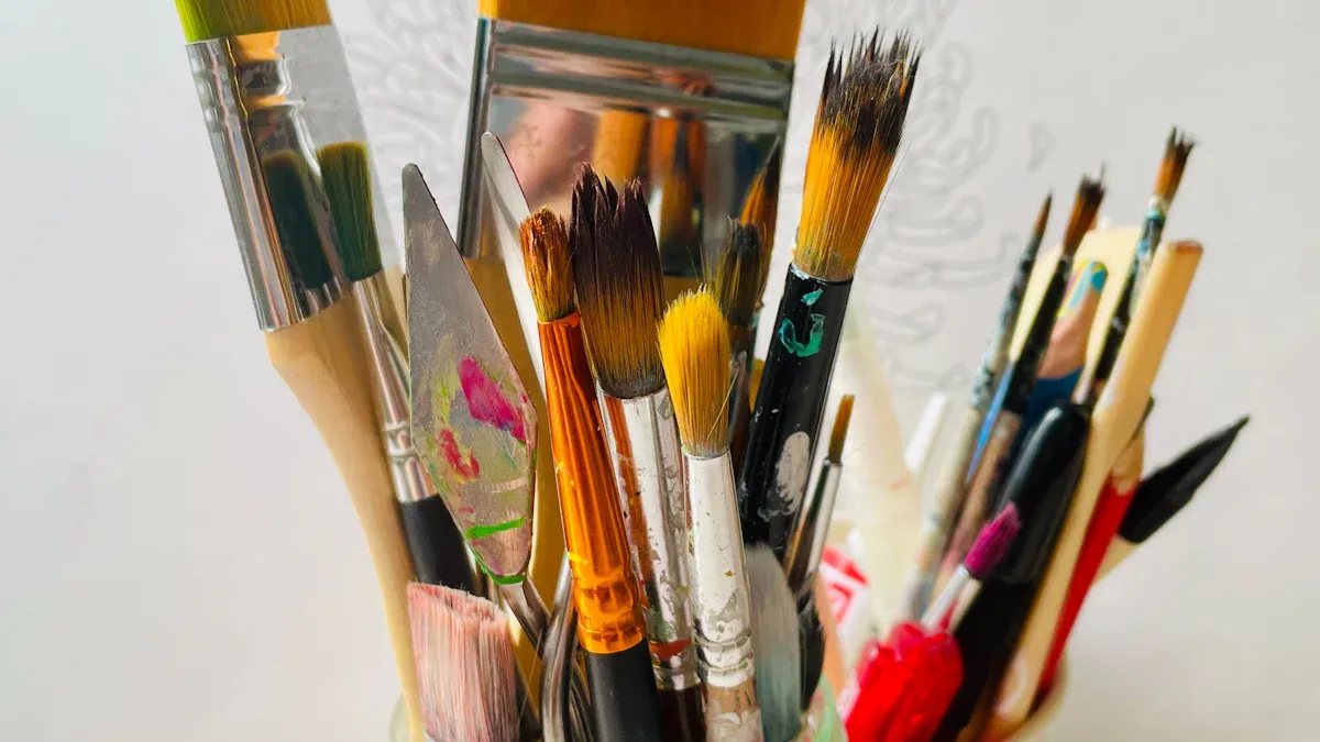 How to Select Paint Brushes for Acrylic Paint Without Confusion