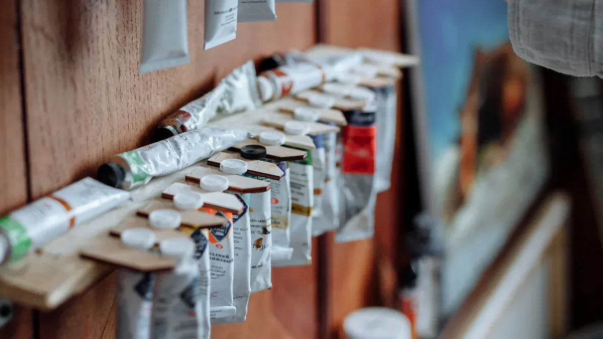 Is acrylic outshining glass in stores? Here'
                style=