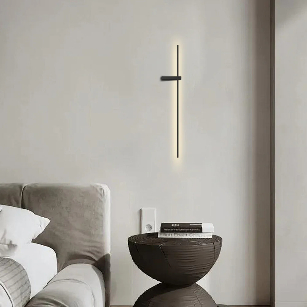 Minimalistische Wandleuchte Linear Metall Rot Schlaf/Wohnzimmer