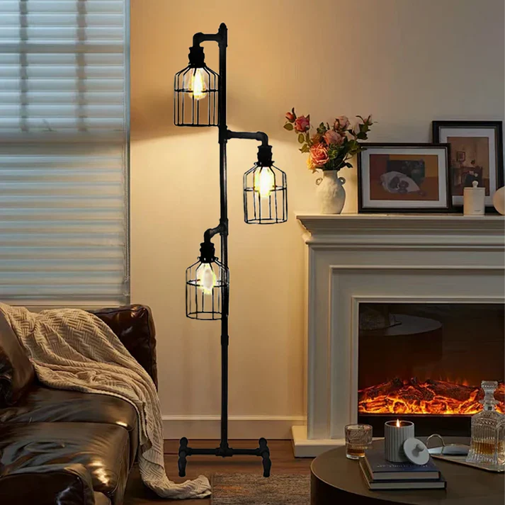 Industrielle Stehlampe Metall Schwarz Wohnzimmer