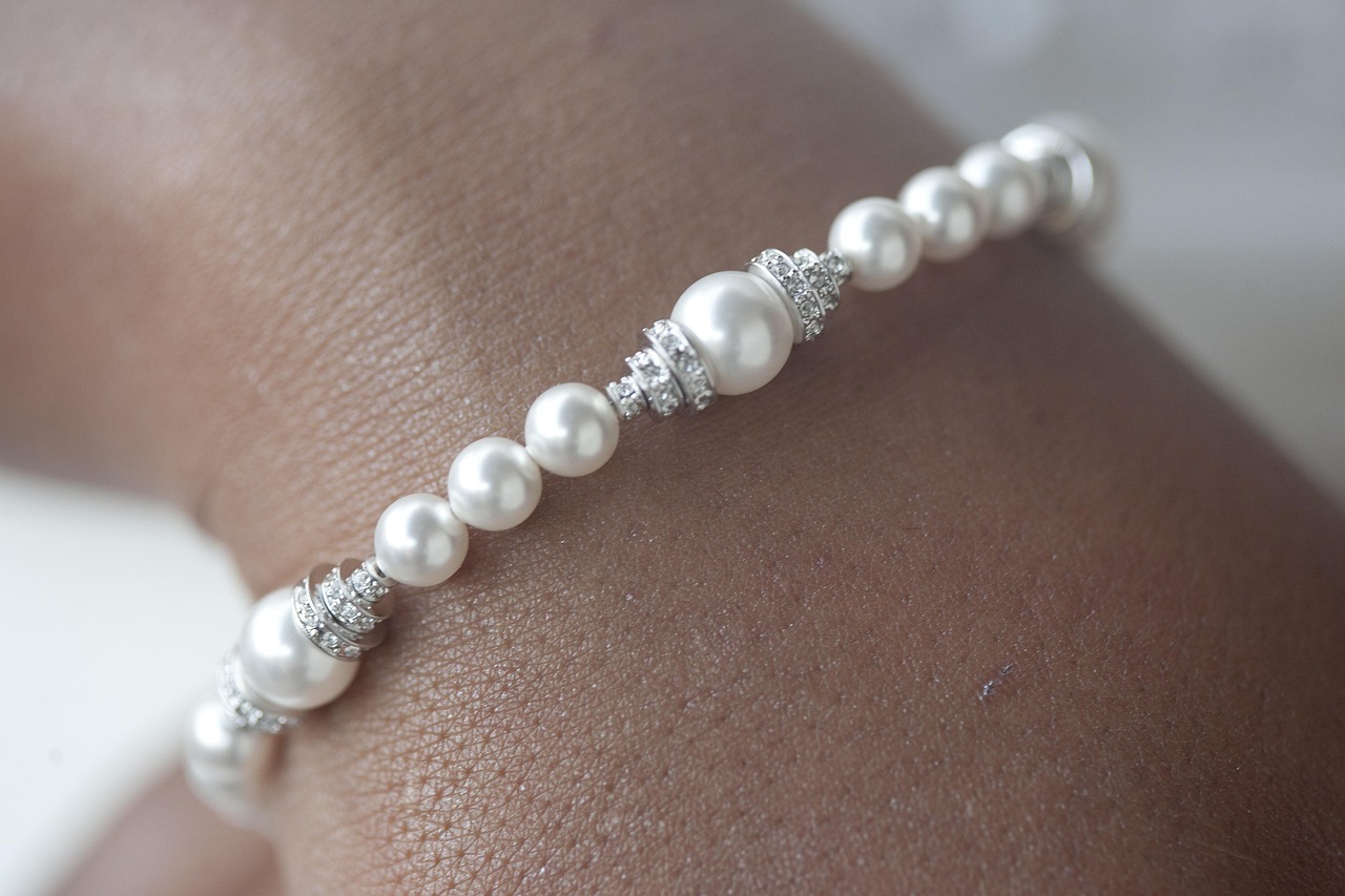 Choosing a Birthstone Bracelet