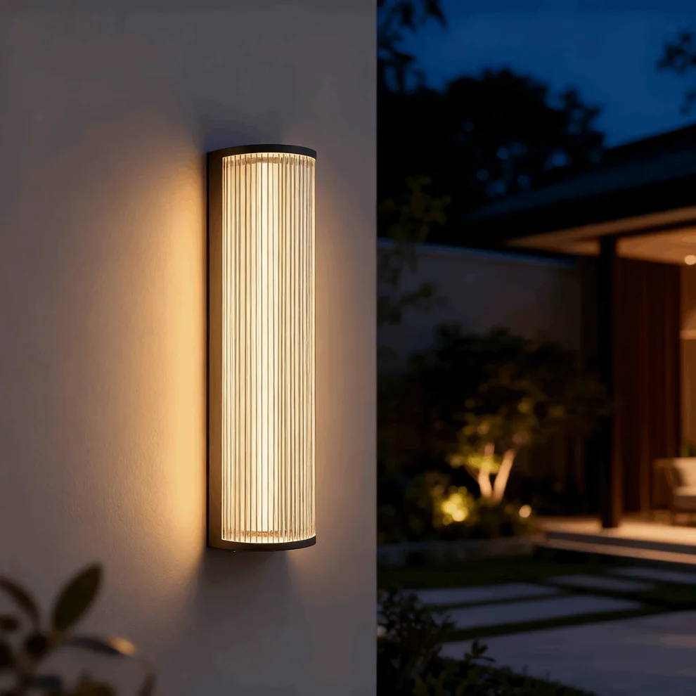 Emerging Outdoor Lighting Trends Shaping 2026 Spaces