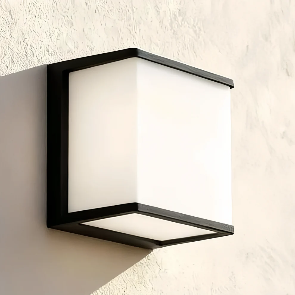 Lunara Modern Solar LED Outdoor Wall Lamp – Waterproof Sensor Light for Courtyard