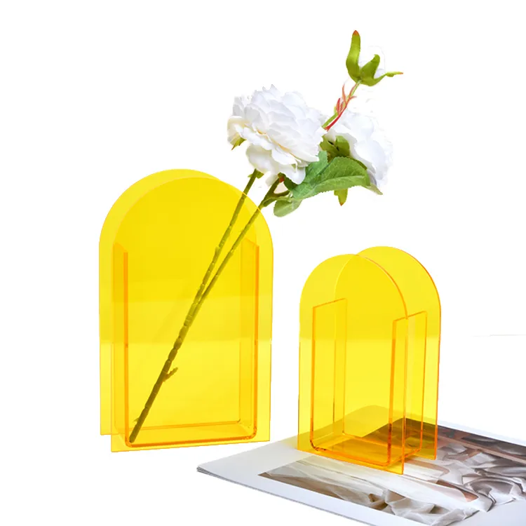 Acrylic Vase Cons