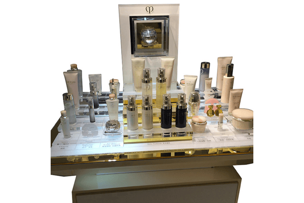 Top Alternatives to Acrylic Shelf Display