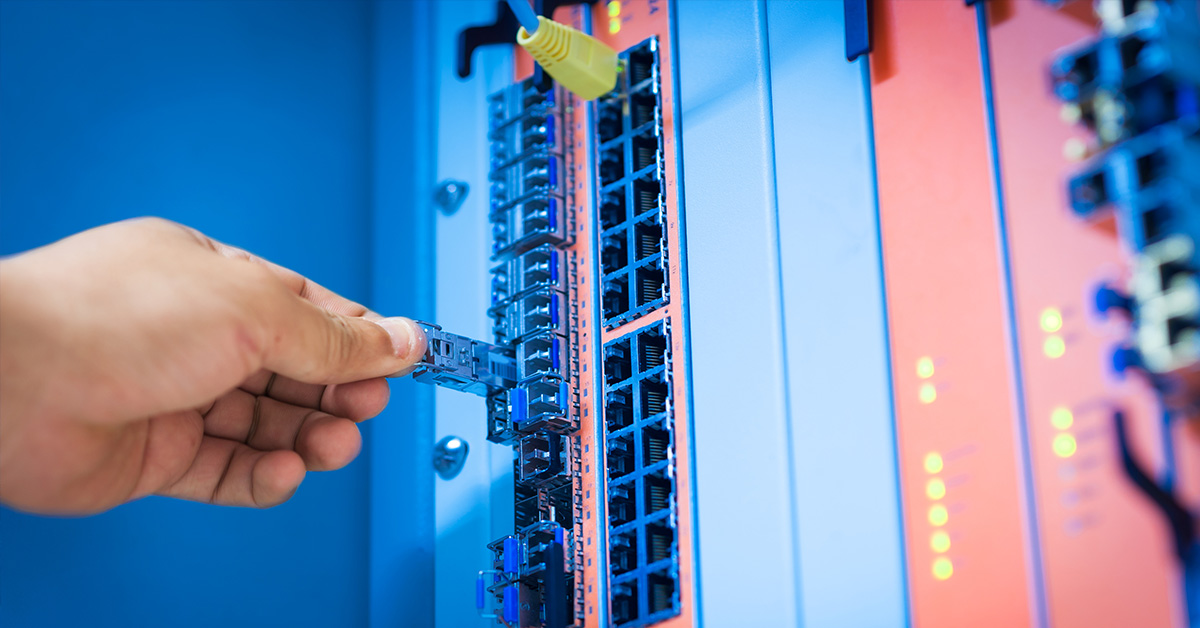 How to Remove SFP Module from Switch