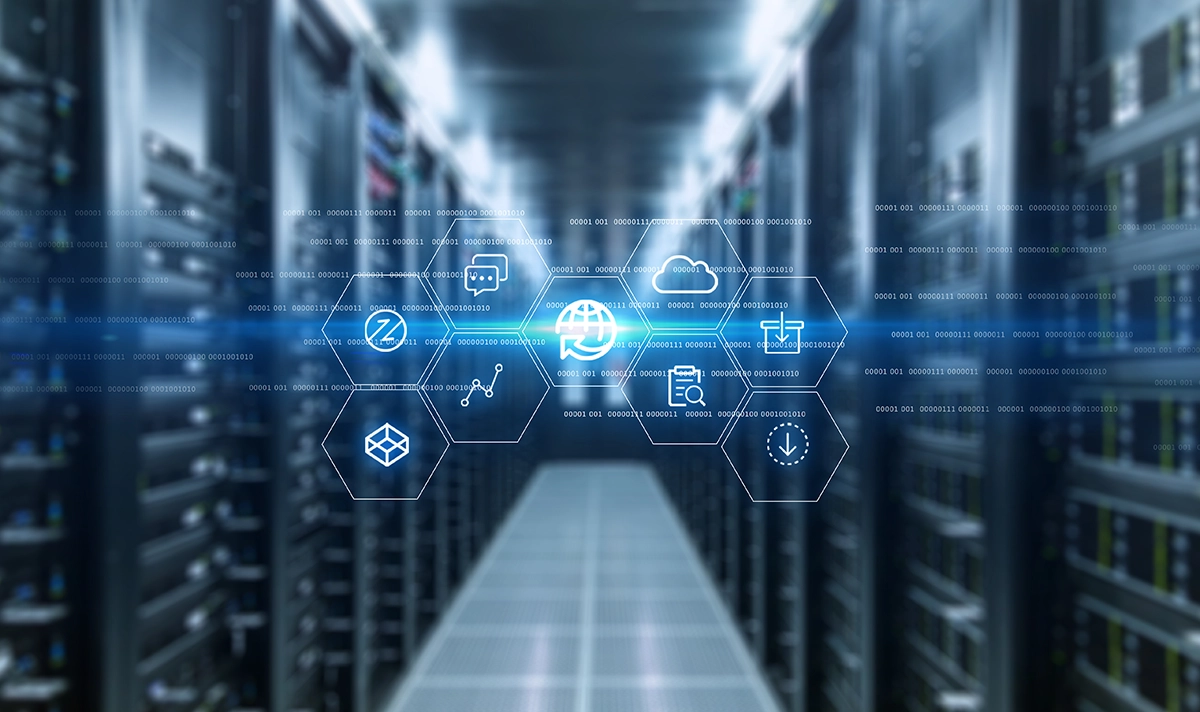 Optical transceiver power consumption optimization for edge computing