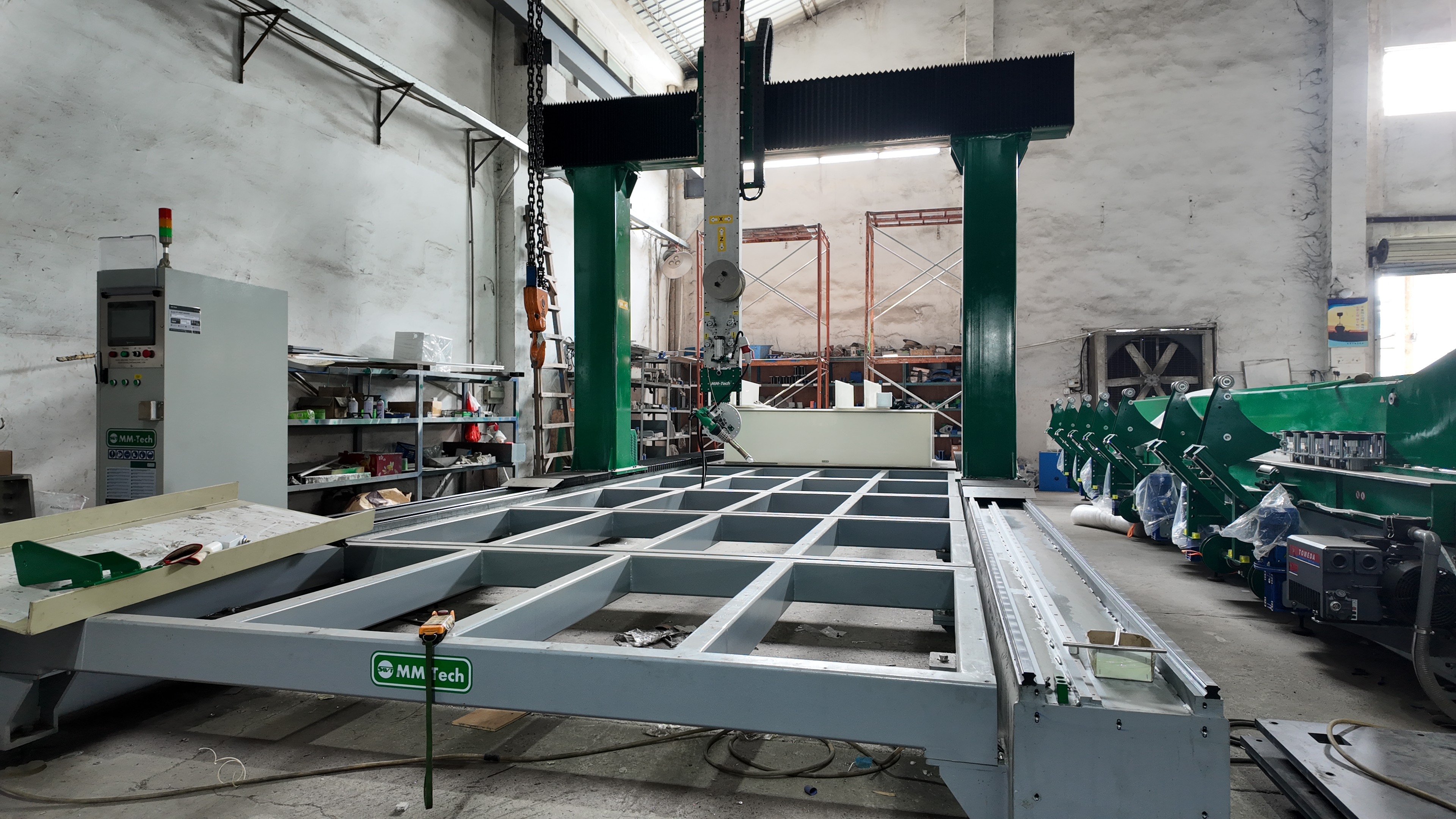 Reinventing Thermoplastic Fabrication: Meet the SWT-MAW7000 Mechanical Arm Welding Machine